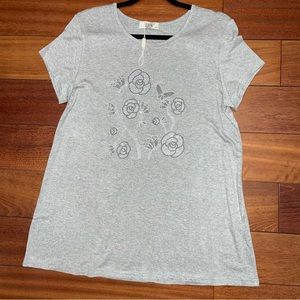 NWT Julia Tee Women’s Size S/M